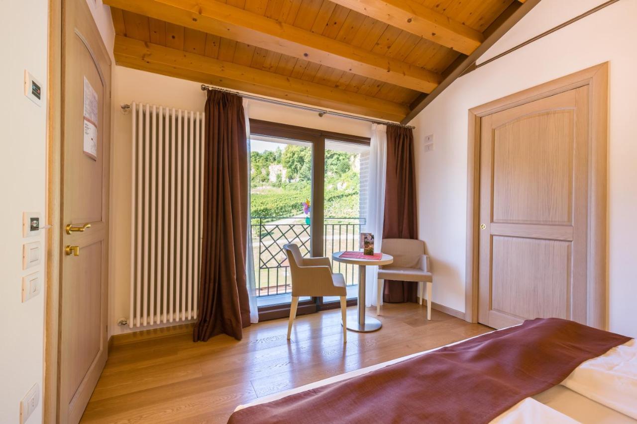 Tenuta Sant'Eufemia Сан-Пьетро-ди-Фелетто Экстерьер фото