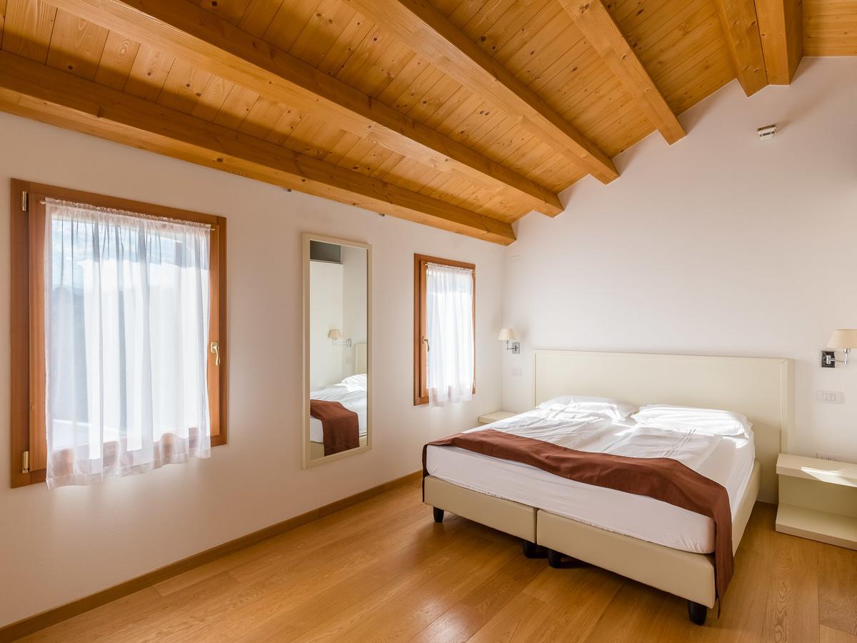 Tenuta Sant'Eufemia Сан-Пьетро-ди-Фелетто Экстерьер фото