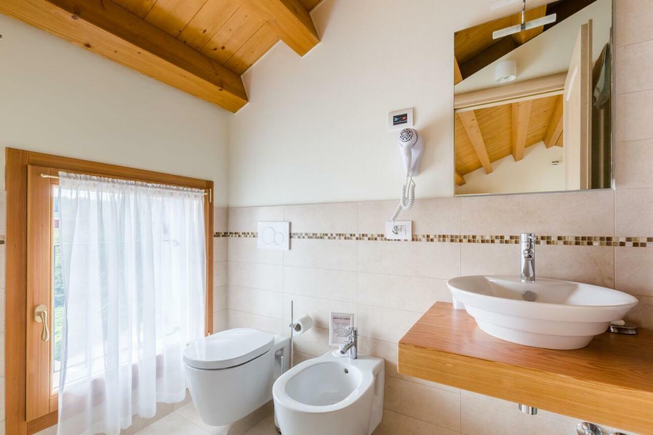 Tenuta Sant'Eufemia Сан-Пьетро-ди-Фелетто Экстерьер фото